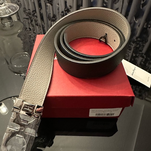 Ferragamo Reversible Belt - Picture 3 of 4